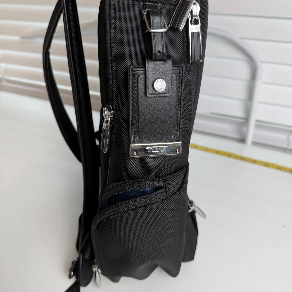 Tumi Mens Black Arrive Travel Grantley Backpack